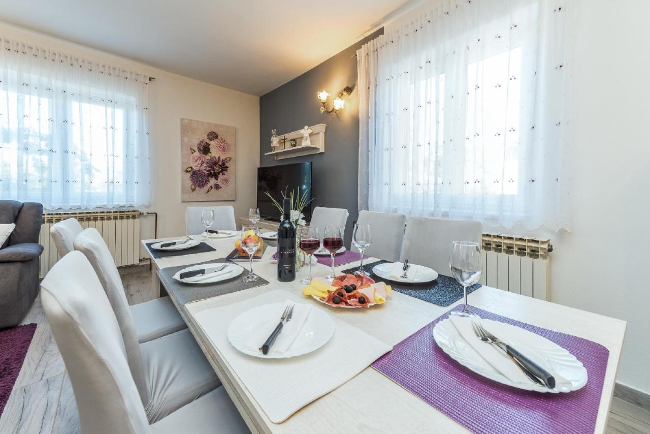 Holiday Home Tower With Private Pool, Sauna And Quads Smilcic Dış mekan fotoğraf