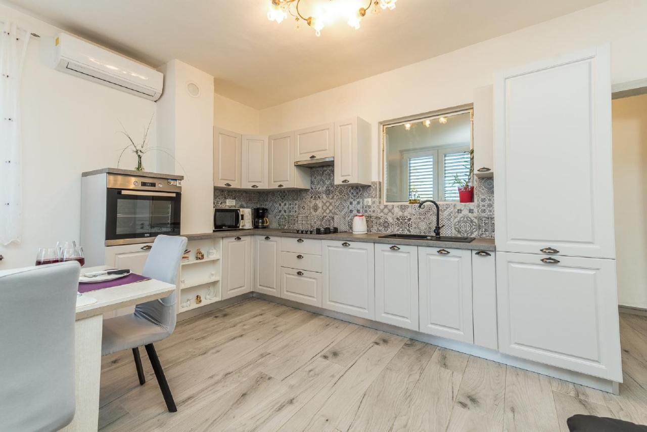 Holiday Home Tower With Private Pool, Sauna And Quads Smilcic Dış mekan fotoğraf
