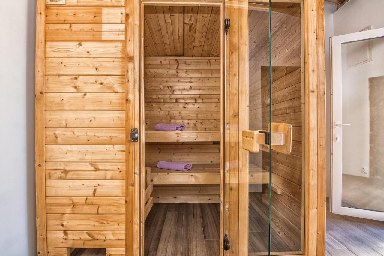Holiday Home Tower With Private Pool, Sauna And Quads Smilcic Dış mekan fotoğraf
